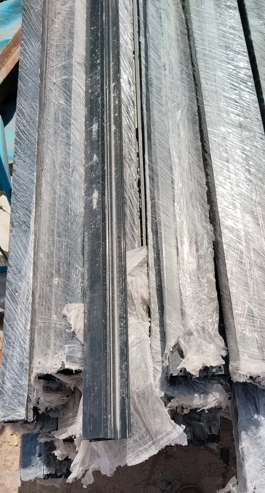 Aluminium - View 2