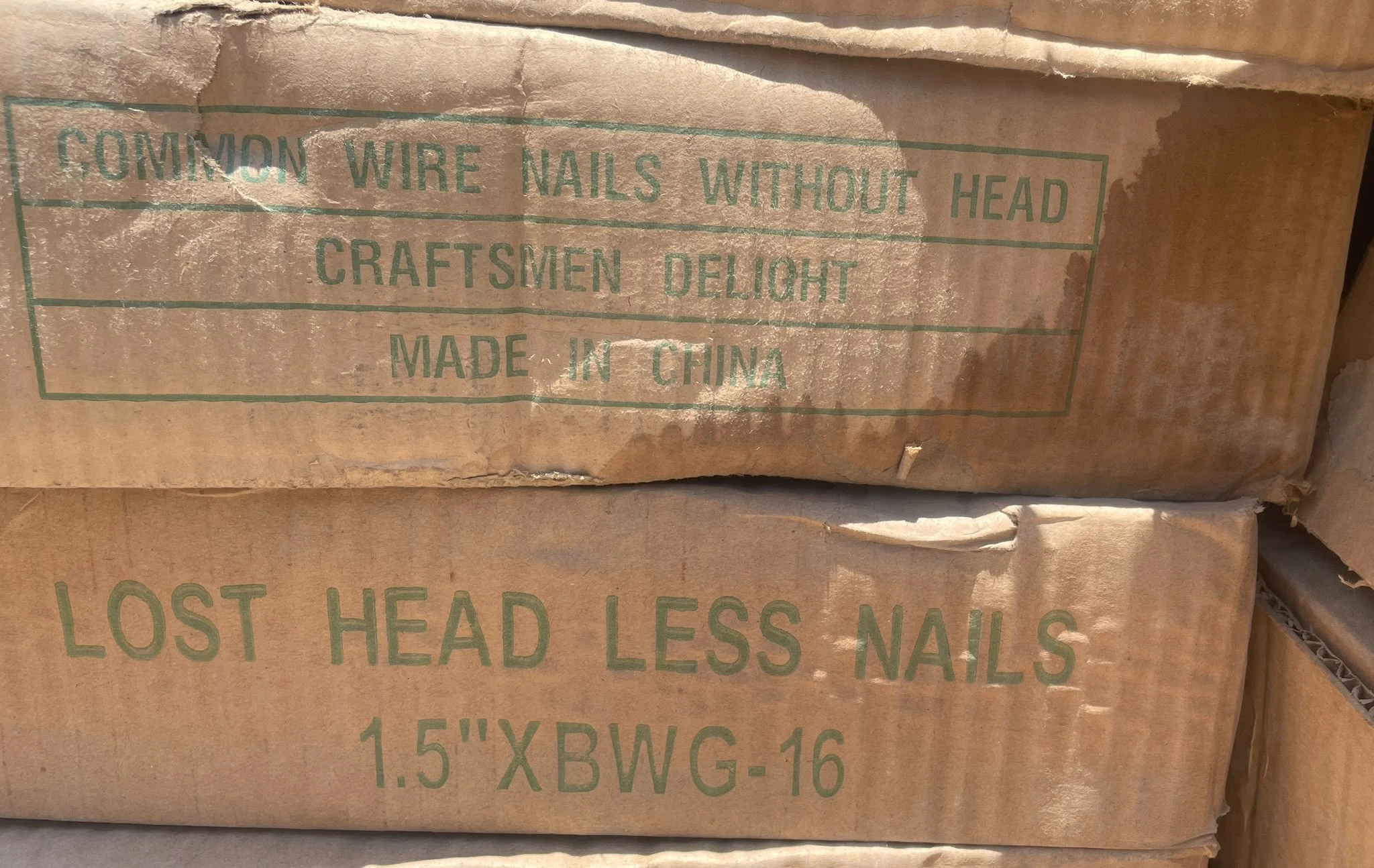 Head Less Nail - View 1